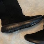 Skechers  black boots Size 6 Leather Upper Pull On Faux Fur Lining Memory Foam Photo 2