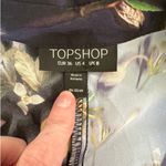 Topshop  - Color Block Floral Button Front Shirt in Blue & Navy Photo 2