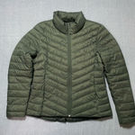 Old Navy  Water Resistant Narrow Channel Puffer Jacket Size XS Petite in Olive Photo 0