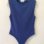 Aritzia Aritiza Babaton Contour Shoulder Pad Sleeveless Bodysuit Size L Photo 0