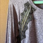 Ultra Flirt  Heather Lace-Accent top xl Photo 1
