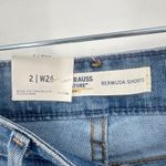 Levi's Mid Rise Bermuda Shorts Women's Size 2W26 Slim Fit 9" inseam Photo 2