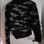 Gymshark NWOT  Adapt Camo Seamless Track Jacket Black Light Gray Size Small Photo 9