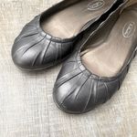 Talbots Pleated Leather Ballet Flats Womens 7 Pewter Metallic Silver Career Work Photo 3