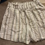 Love Tree NWT  linen blend stripe shorts M Photo 1