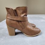 Not Rated  Women's Ankle Boots Brown Pull On Buckle Size 9 Photo 4