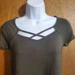 Criss cross front shirt Green Size XS Photo 2