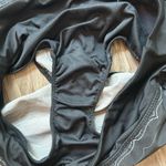 Nike  Dri Fit Black Squiggle Stripe Athletic Shorts Size M Photo 2