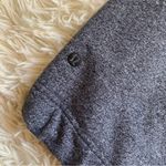 Lululemon Split Short Sleeve
Heathered Speckled Black Photo 4