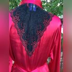 Apt. 9 Nice satin robe 🔥🔥 Photo 4