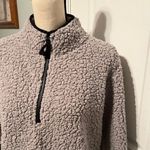 Jackson Hole Outerwear‎ size large grey sherpa half zip pullover. Gray Photo 3