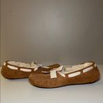 UGG  Women's Dakota Sunshine Perforated Detail Chestnut Bows 7 Photo 6