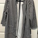 NYC Black and White Houndstooth Cape Size 1X Photo 0