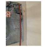 Love Soho Denim Women’s Baggy Bermuda Shorts Size 5 Low Rise Distressed Raw Hem Blue Photo 8