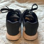 Nike Tennis Shoes Photo 5