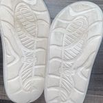 UGG  White Sandals Minimalist Design Photo 2