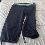 Lululemon  Athletica Navy and Light Blue cargo size 10 Photo 1