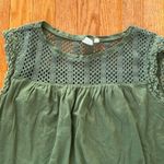 Gap forest green lace tank top shirt blouse Photo 1