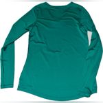 Nike  Athletic Shirt with Thumbholes Photo 1