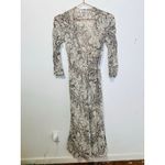 Reformation Grey Beige Animal Print Jaz Crepe Midi Wrap Python Snake Dress sz XS Photo 2