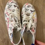 Guess  women’s trendy shoes size 7.5 Photo 3