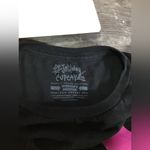 Johnny cupcakes woman’s stitch crossbones shirt size Medium Blue Photo 6