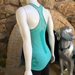 Nike  Dri Fit Green Racerback Fitted Tank Top Women’s Size Small Photo 3