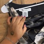 Maggy London women’s floral Black and Cream Dress size 8 Photo 3