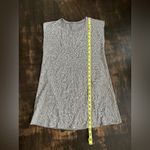 Lululemon Women’s  Athletica Muscle Hustle Tee Gray White Abstract Tank Top Photo 4