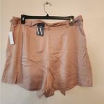 Worthington  beige dress shorts size 18 Photo 2