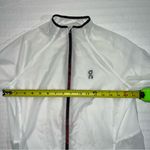 On Running Zero Full Zip Jacket Womens Size Small All Weather Packable Running White Photo 8