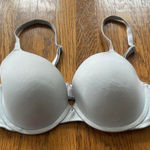 Victoria's Secret Light Blue Underwire Bra sz 34D wear everywhere t-shirt bra Photo 0