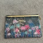 Lilly Pulitzer NWOT  makeup case Photo 4