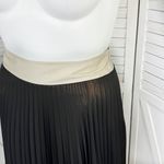Karen Millen  Shimmer Pleated Skirt Metallic Bronze Black Size 12 Knee Length Photo 4