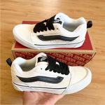 Vans  Kanu-Skool 'Suede White Black'
Women 12.0 US Mens 10.5 US Photo 0