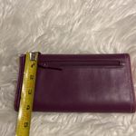 Coach  Purple Leather Wallet used in good condition size in pictures Photo 12