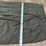 Athleta Trekkie North Green Jogger Pants Size 6P (Minor flaw) Photo 8