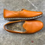 Sabah Leather Slip Photo 4