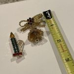 Lot Of 2 Gold Tone Pin Brooch Christmas Holiday Prong Set Rhinestone Photo 6