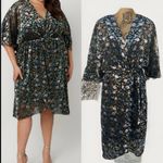 Modcloth NEW  Dramatic Depths Velvet Dress‎ 3XL Black Floral $119 Floral Batwing Photo 2