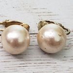 Vintage Clip On Earrings 0.5" Pearlescent Ball Photo 0
