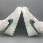 Nike Women’s Air Force 1 High SE 'Sesame Neptune Green'/ Size 7 Photo 9