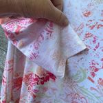 One World  size M floral shark bite hem  tunic top relaxed fit. Photo 3