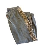 Splendid  Loungewear Sweatpant  Joggers Gray w/ Leopard Animal Print Side Stripe‎ Photo 4