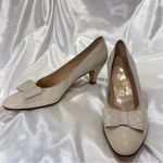 Salvatore Ferragamo Heels Beige Quilted Bow Size 10 Leather Classic Elegant Chic Photo 3