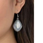 Paparazzi Fearlessly Feminine Silver Earrings (210) Photo 0