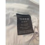 Torrid  Crop Boyfriend Straight Vintage Stretch Mid Rise Jeans Size 18 Distressed Photo 10