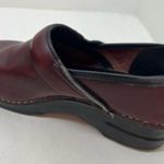 Dansko  dark red leather professional slip on clog shoes non stick size 40 / 9.5 Photo 5