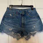 Levi's 501 Original Shorts In Levi’s White Denim Cut-Off High-Rise The Clouds Wash Photo 2
