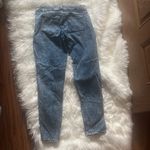 Divided  distressed jeans Photo 5
